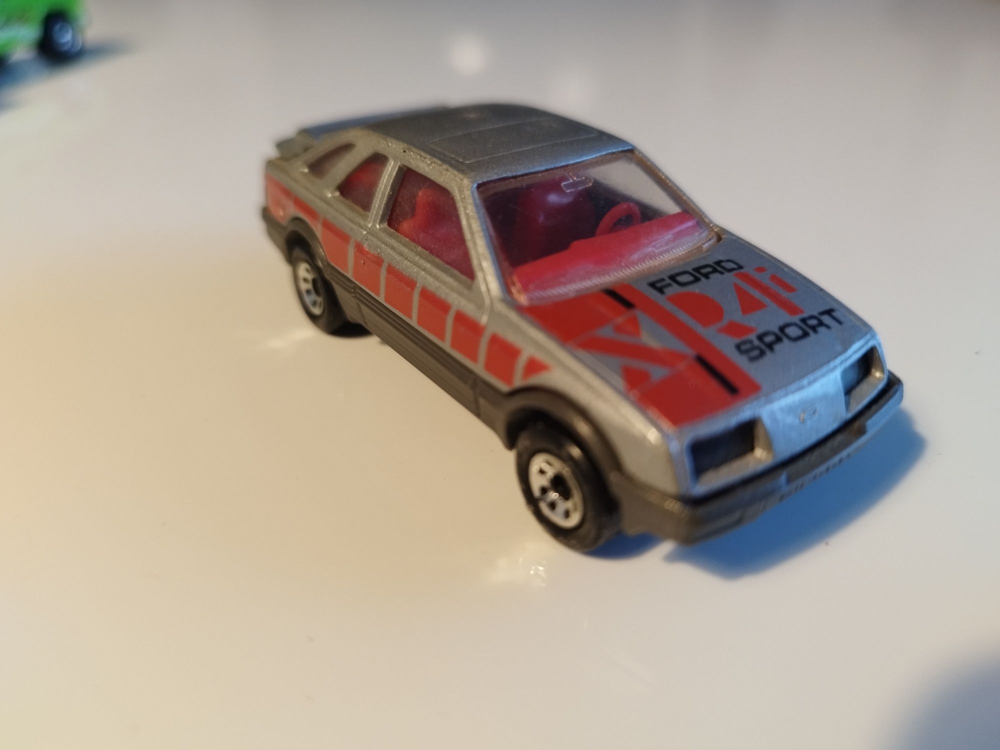 Matchbox Ford Sierra 2