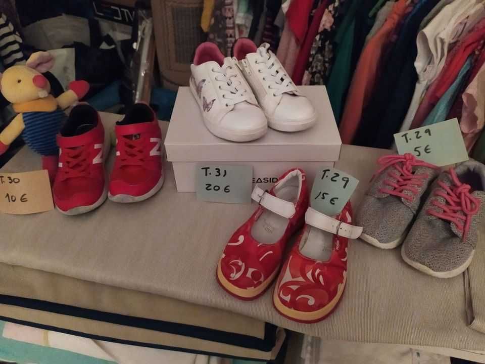 Sapatos menina marca "Primigi" em pele T.29 - 5€ saldo