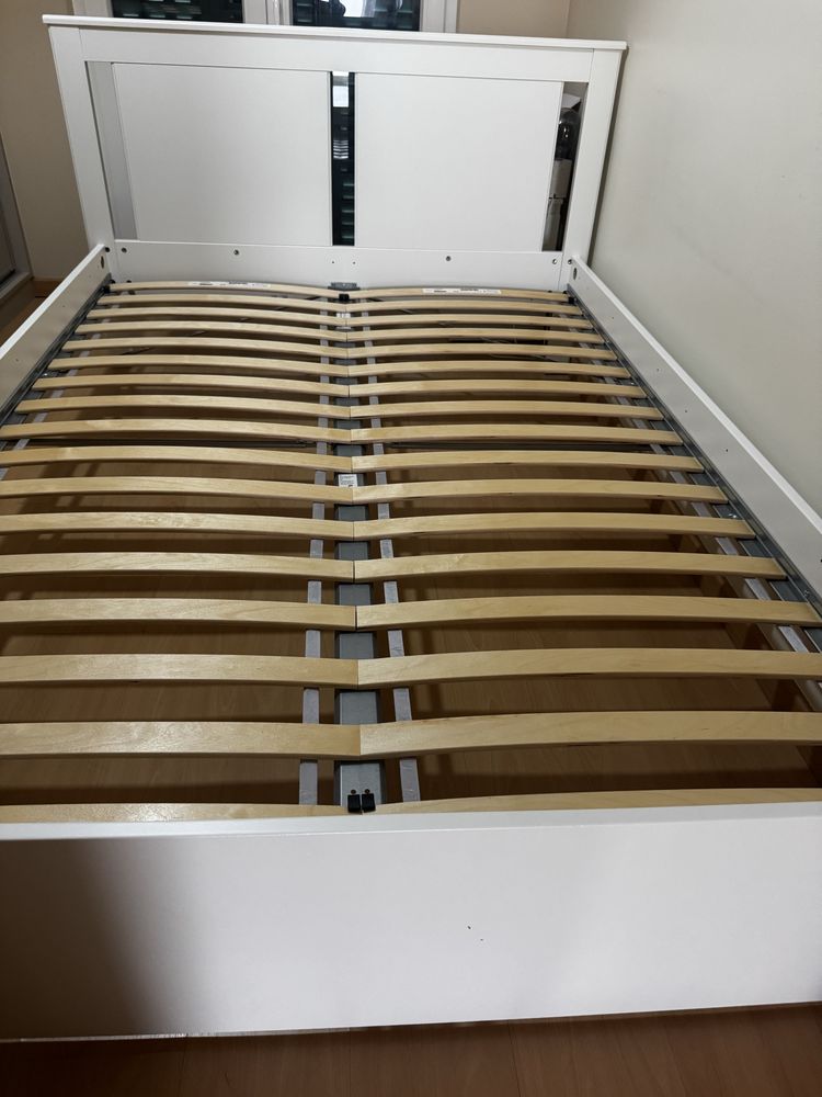 Cama casal 140x200 - modelo Songsand IKEA