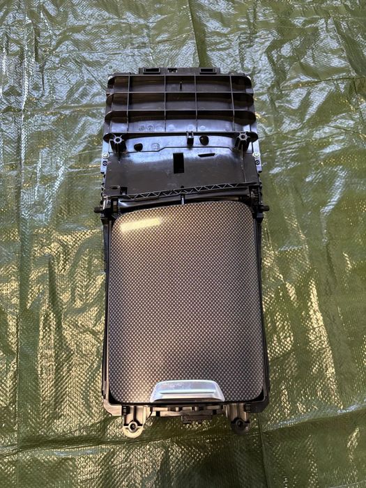 Mercedes C klasa W206 schowek tunelu środkowego A2066806005