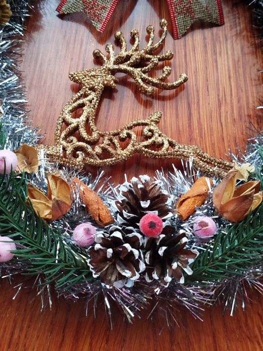 Новорічні віночки декор подарунки пробки в школу та садочок