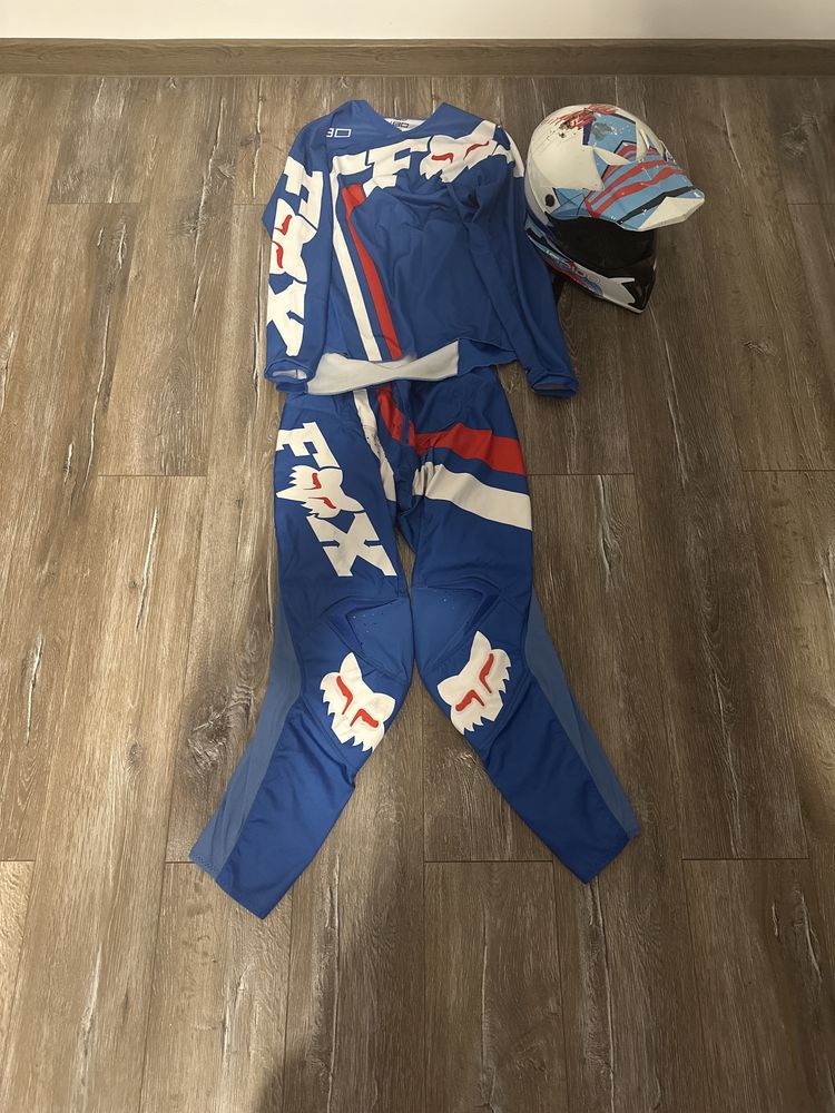 Witam sprzedam komplet na cross kask gogle strój