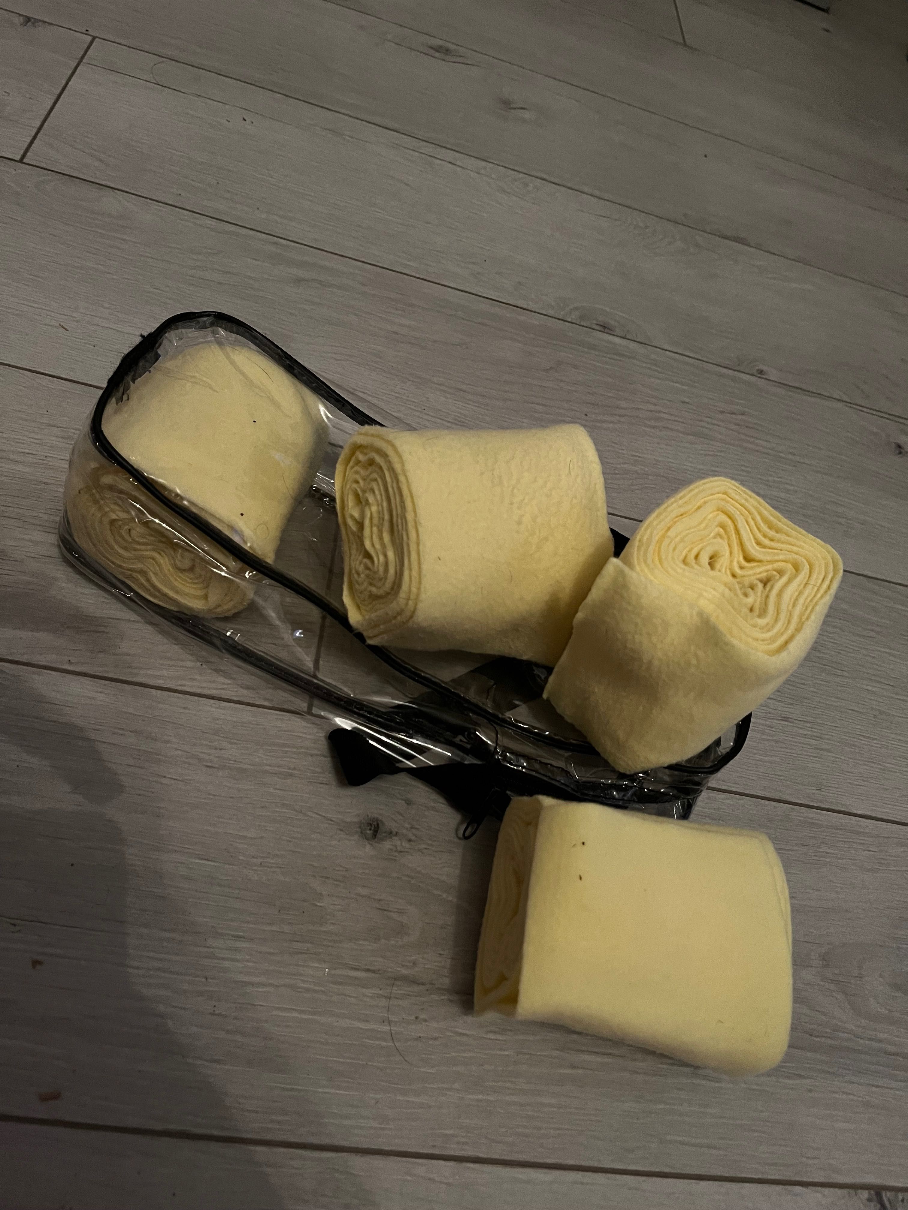Zestaw żółtych owijek polarowych