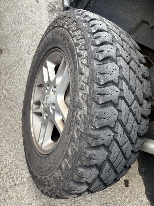 Pneus Cooper S/T Maxx 245/70 r 16