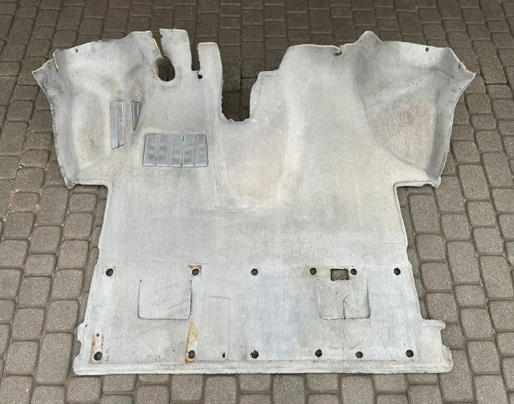 WYKŁADZINA WELUROWA DYWAN WNĘTRZA JASNA PODŁOGA PRZEDNIA PRZÓD MATA VW T5 LIFT T6 CARAVELLE DOKA TRANSPORTER