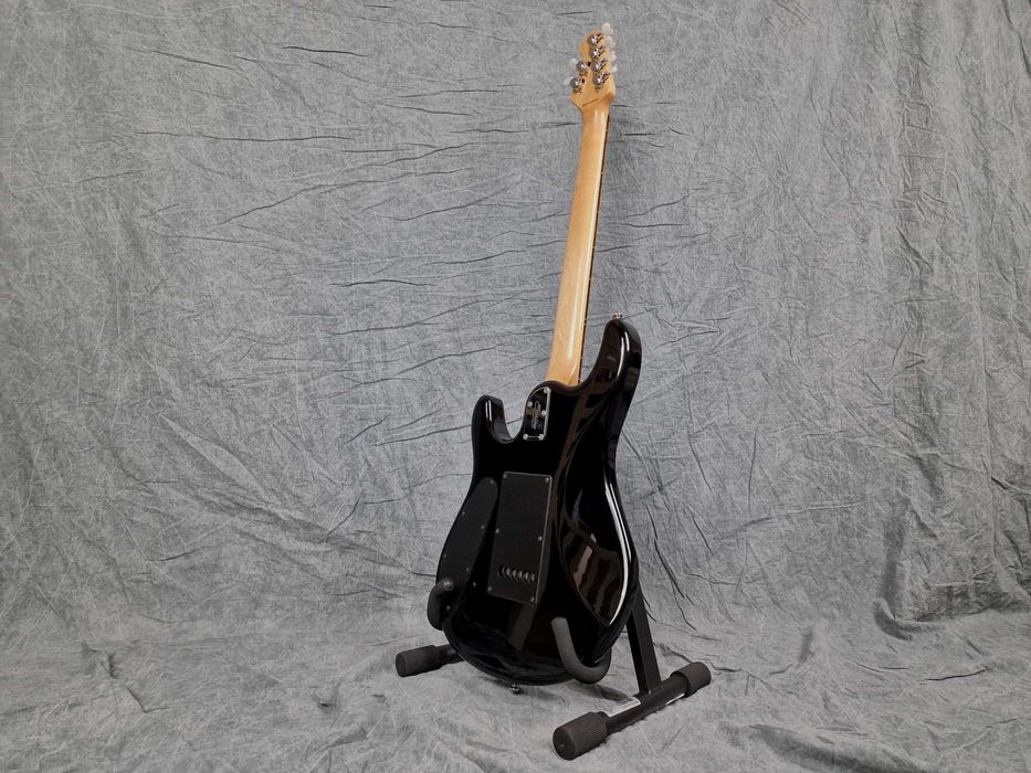 Sterling by Music Man JP100 Transparent Black - Sygnatura Petrucci'ego