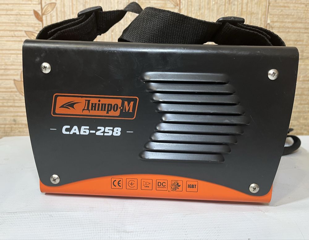 Зварювальний апарат → Дніпро-М САБ-258 на 6.6 кВт.