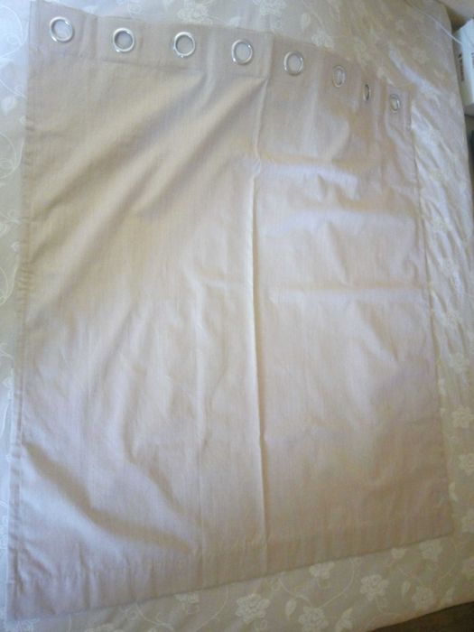 Бежева штора 134*116см на люверсах з світлонепроникним напиленням