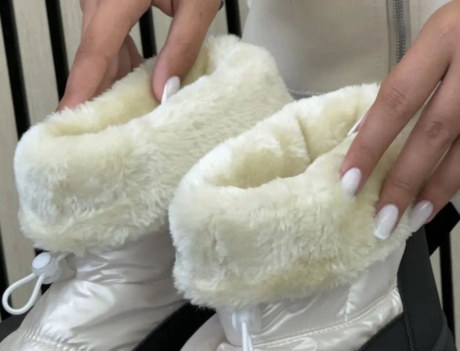 Дутики жіночі зимові