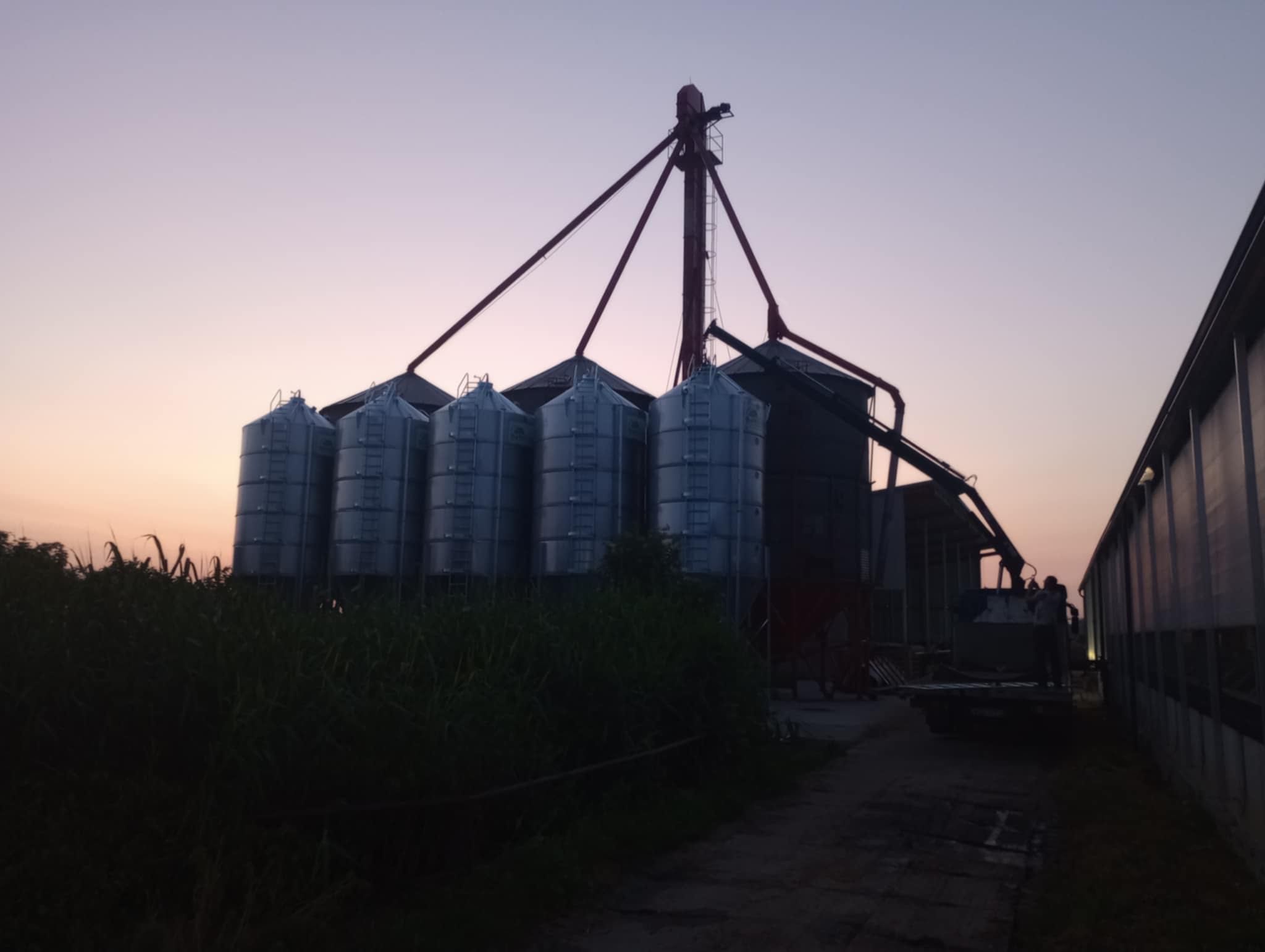 Silos zbiornik silosy na żniwa 2025 30t 38t 25t 20t nie BIN Marco-Polo