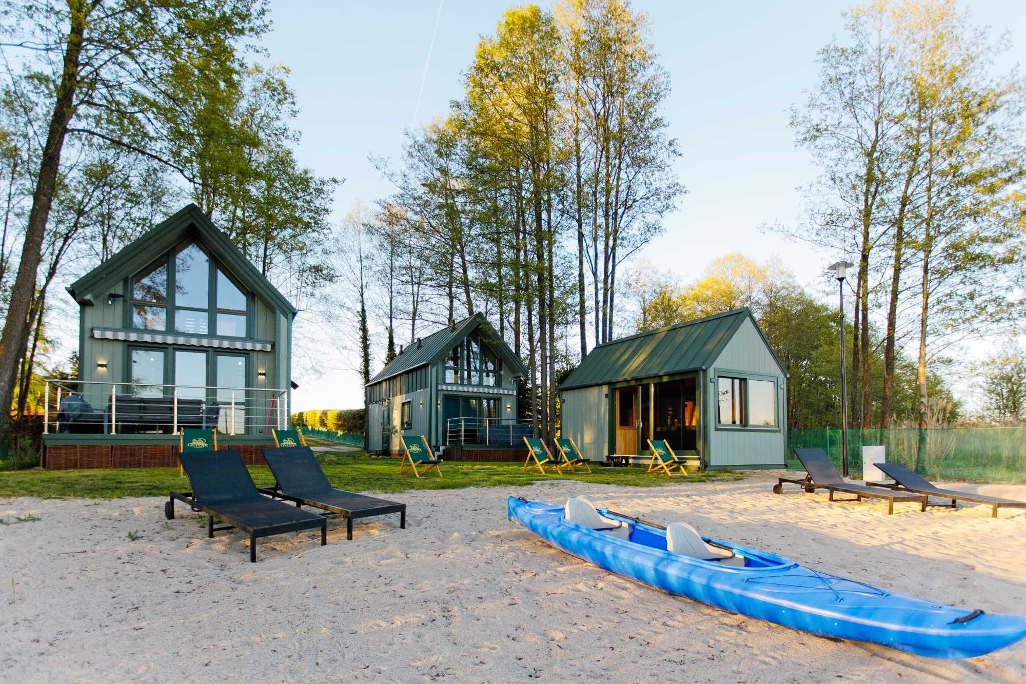 Domki nad jeziorem na Mazurach z sauna, jacuzzi