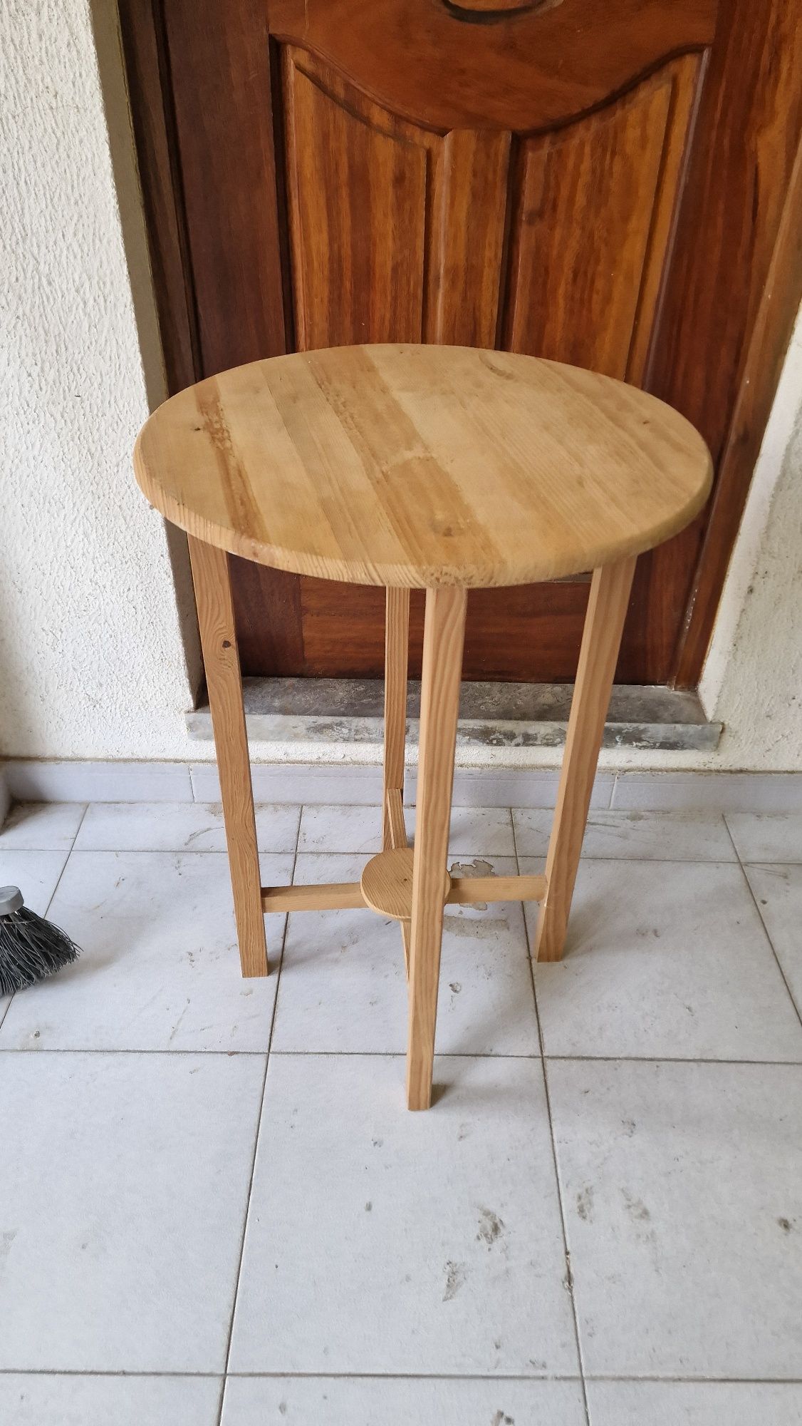 Camilha / mesa madeira