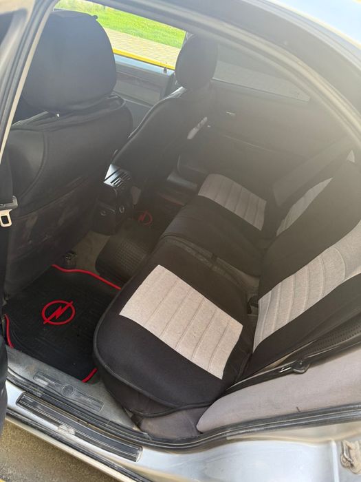 Продам машину Opel Omega 1999 рік