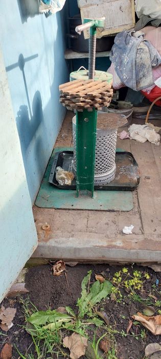 Ручний прес соковижималкп