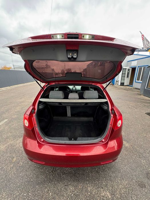 Chevrolet Lacetti 2006 хетчбек 1.4Л бензин