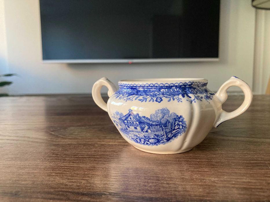 Villeroy & Boch z serii Burgenland - porcelanowa cukiernica