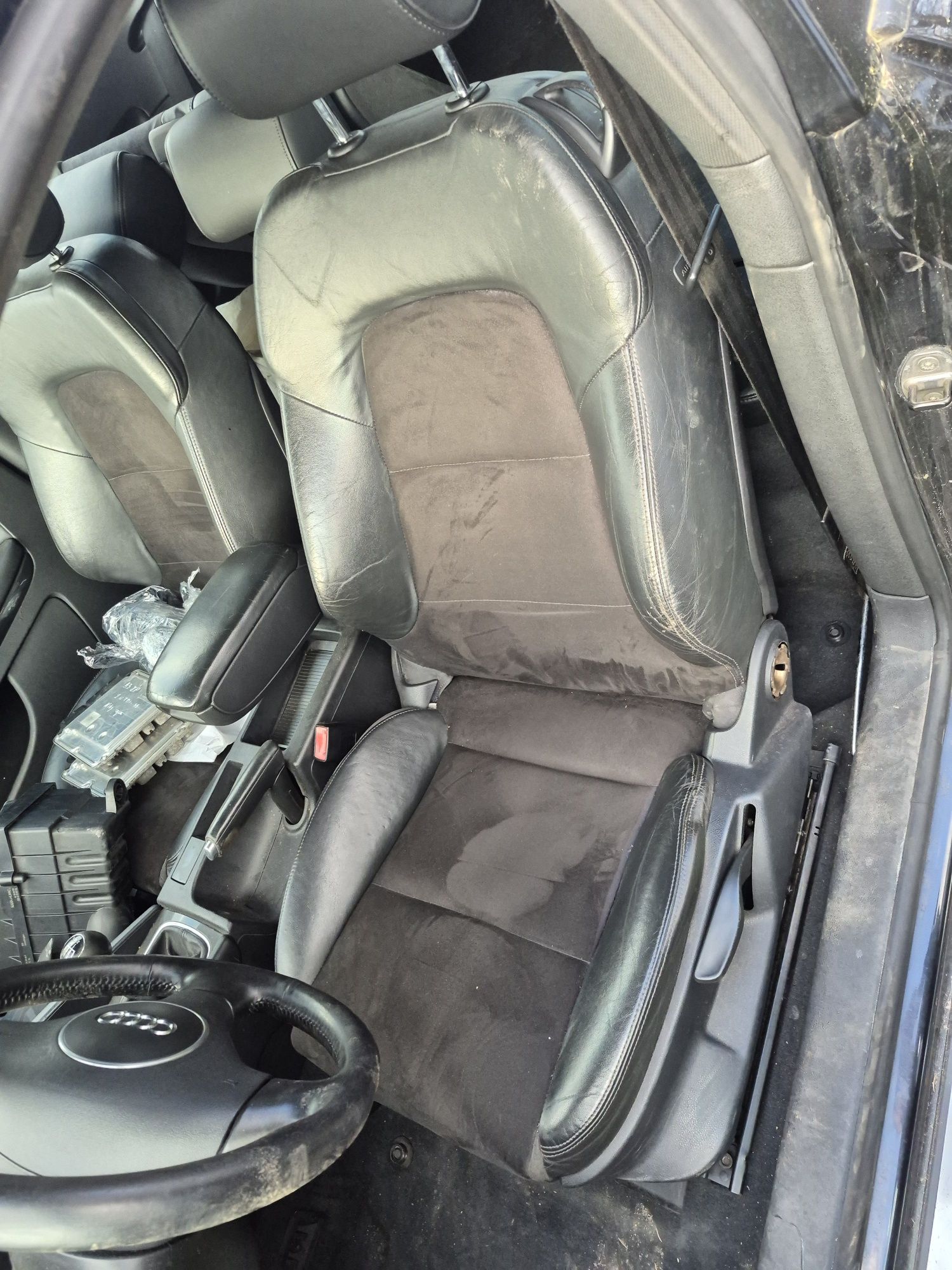 Fotel fotele kanapa audi a3 8p 3 drzwi półskóra