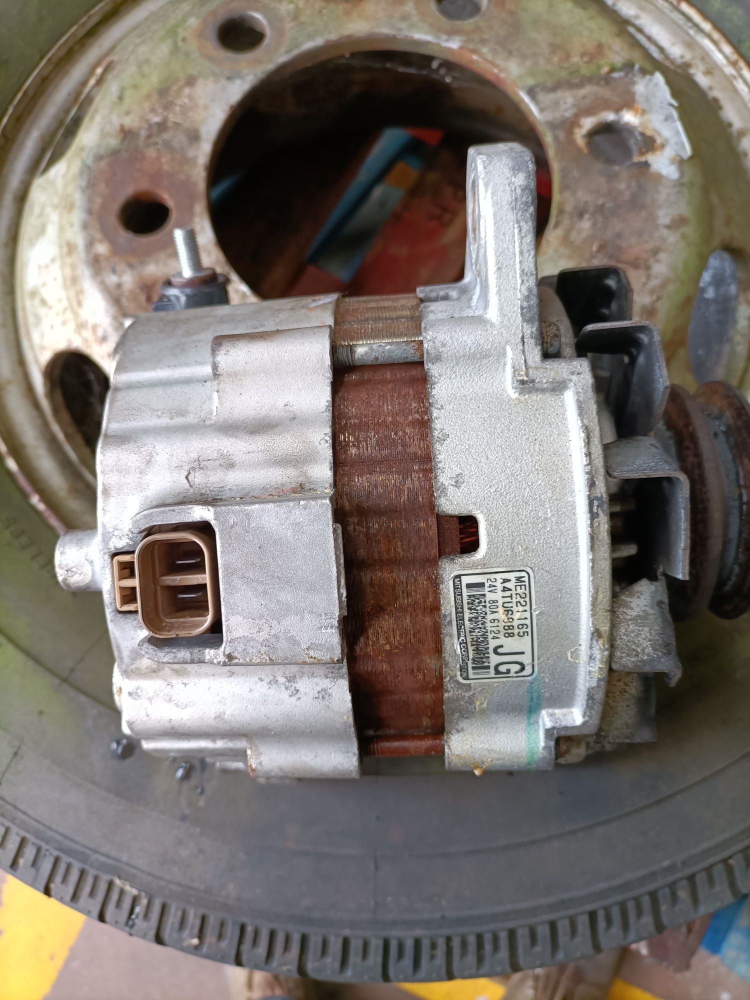 Alternador Mitsubishi fuso