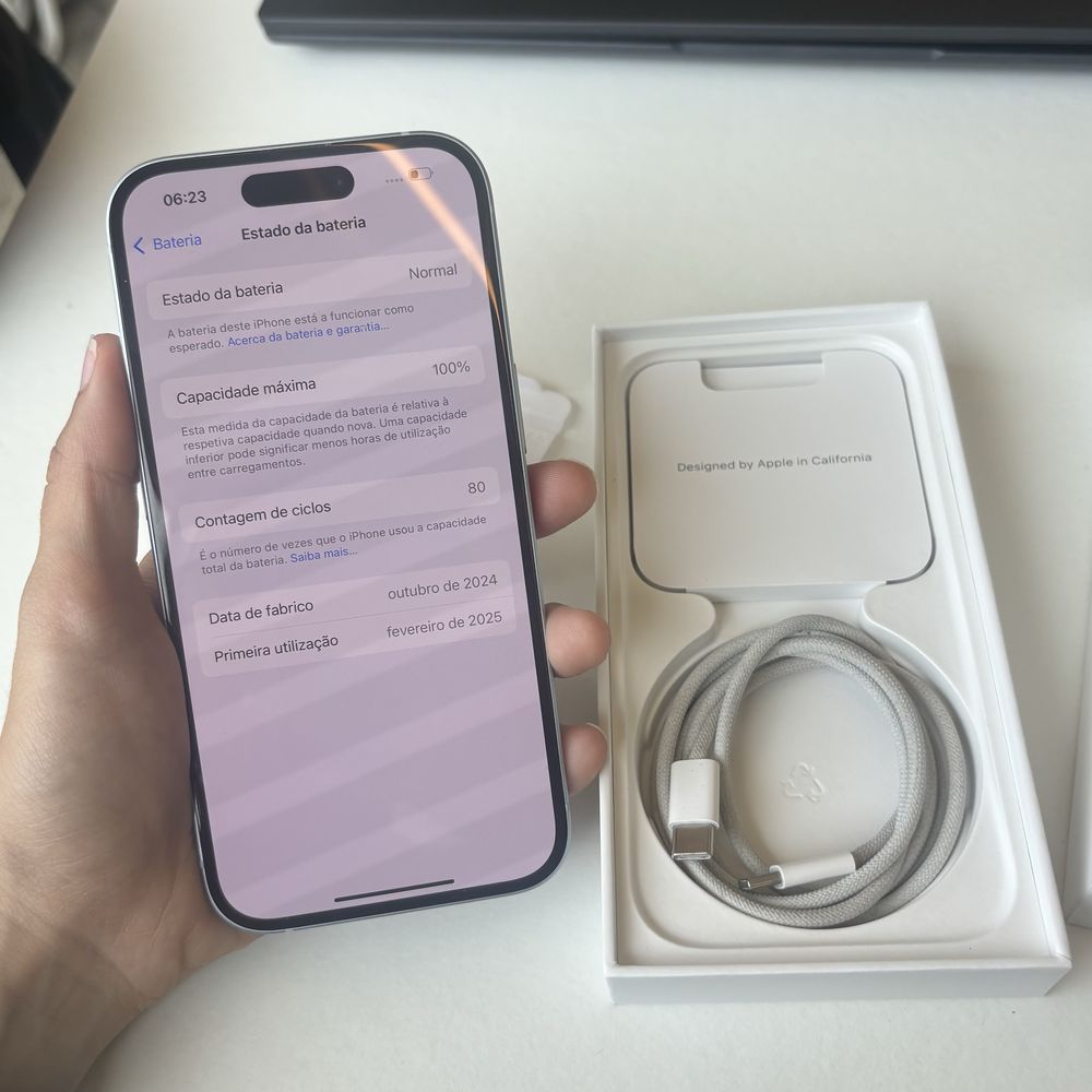 iPhone 15 - 128GB Azul (COMO NOVO)