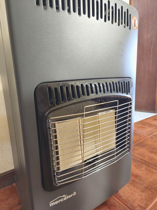 Aquecedor a gás MERCALOR novo