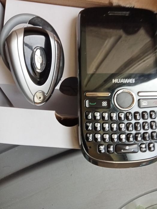 Telemóvel  GSM novo da HUAWEIG6608 com  Auricular bluetooth