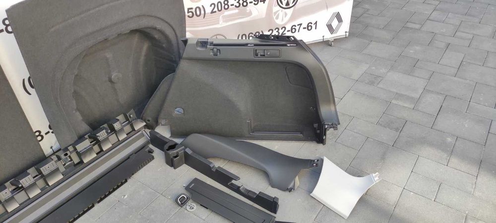 Golf 7 комплект багажника 5G9867427 фальш пол