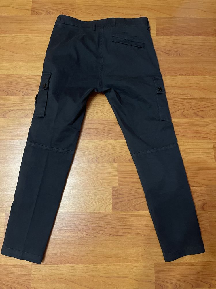 Штани карго Stone Island