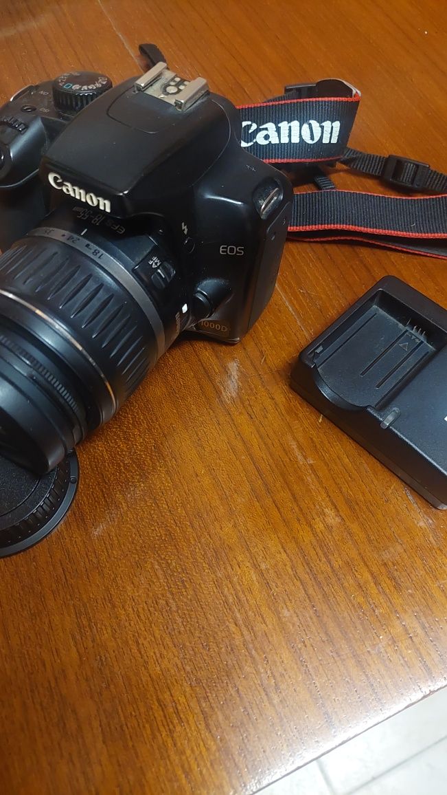 Máquina fotográfica Canon Eos 1000d