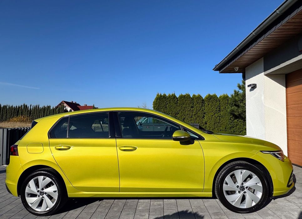Volkswagen Golf VIII eTSI ,130kM, DSG, salon PL, serwis ASO, bezwypadkowy , FV23%