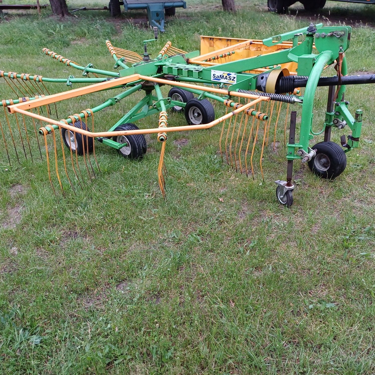 Zgrabiarka przetrząsacz samasz z 410 kuhn claas pottinger fella unia