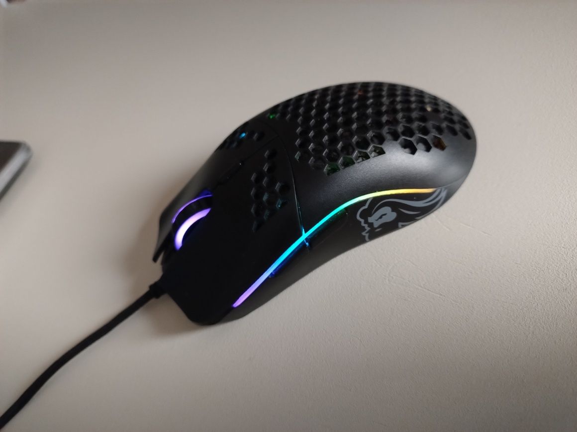 Myszka Glorious 0 Minus  Black Matte + gratis podkładka