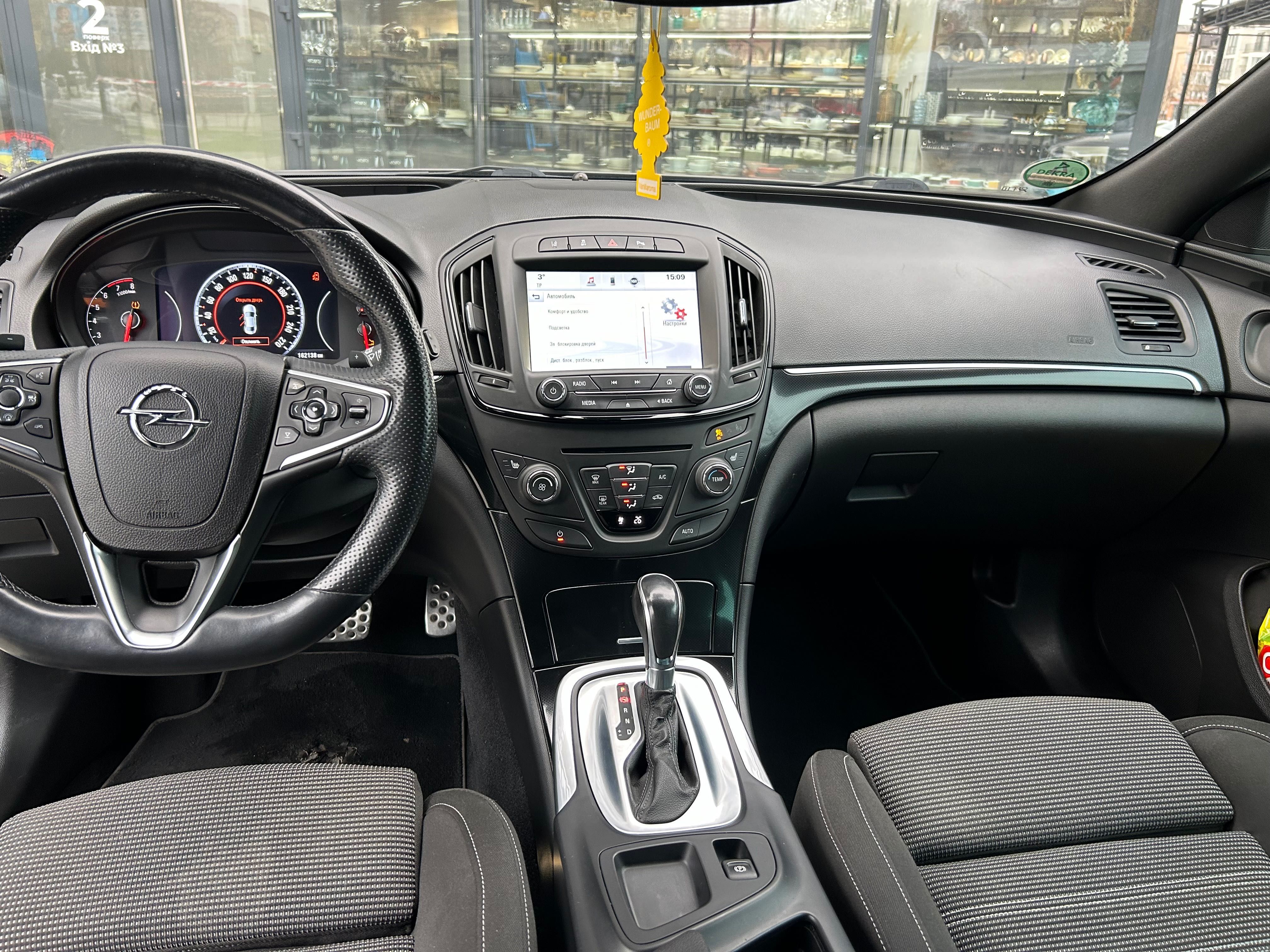Opel Insignia 1.6