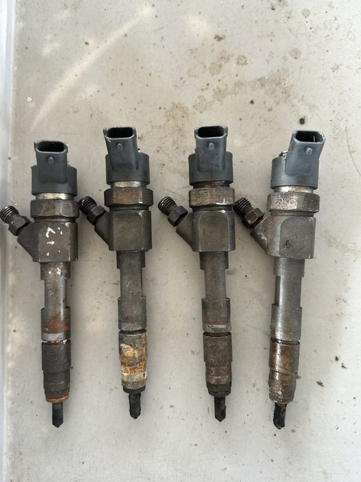 Форсунки Рено Трафік 2 1.9dci 8200238528