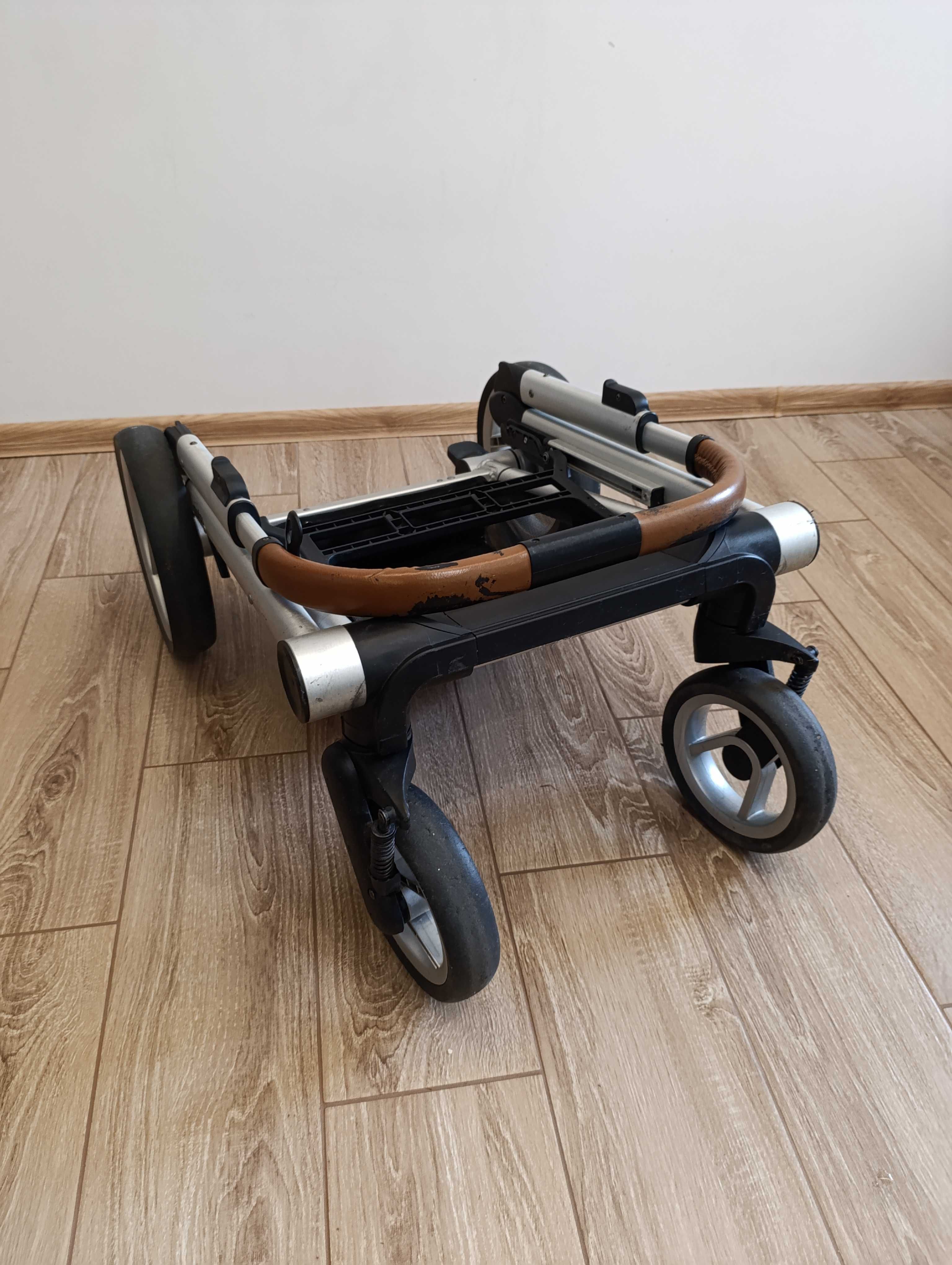 Wózek Mutsy Igo 3w1 + baza ISOFIX 4w1