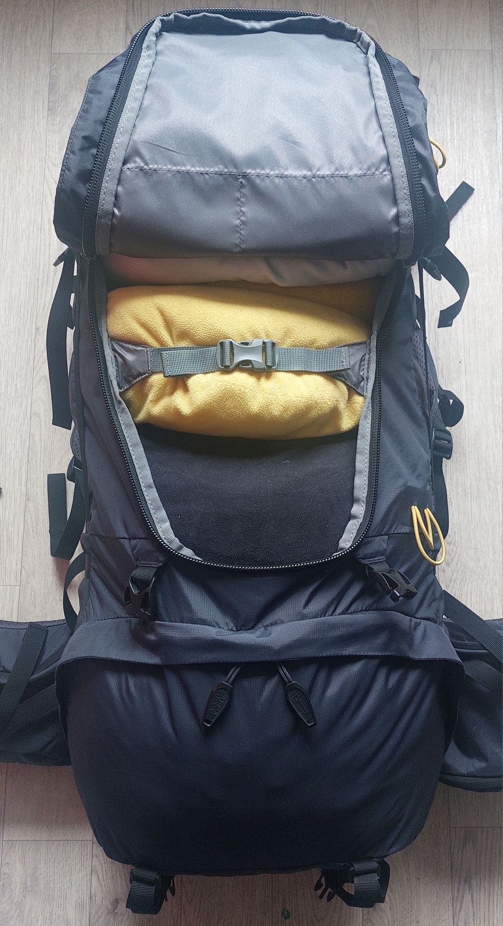 Рюкзак б/у походний Jack Wolfskin denali 65+10,з дощовиком (Germanі)