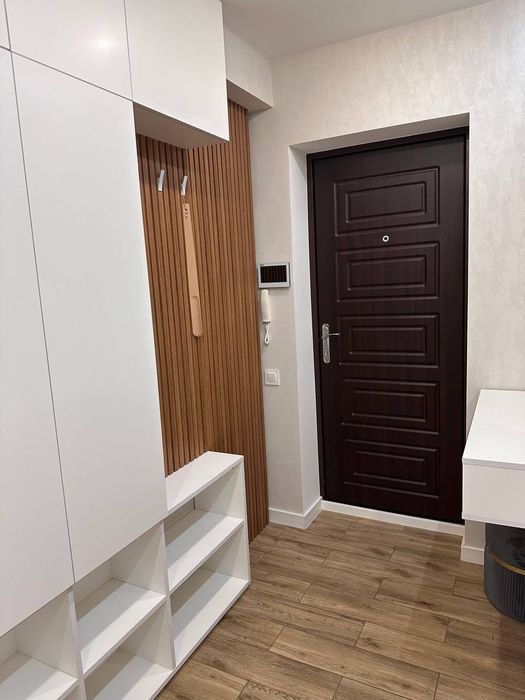 Продаж 3-кімн в НОВОБУДОВІ з ремонтом, меблі і техніка