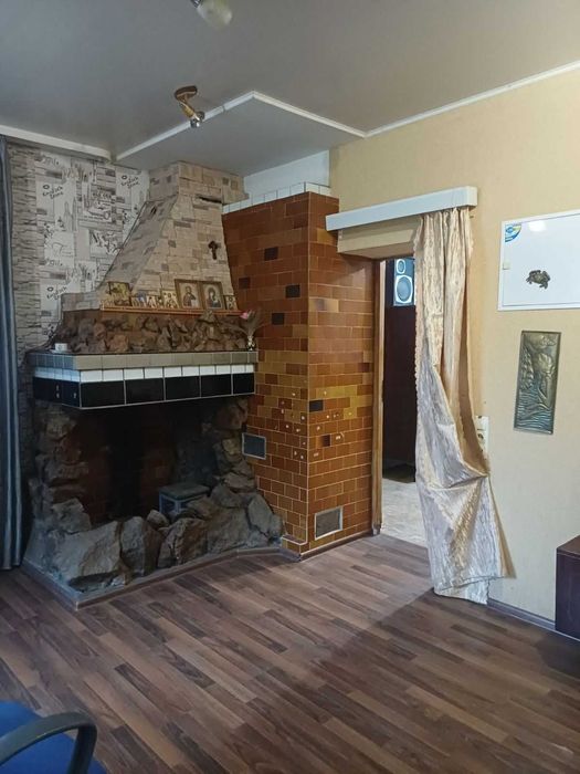 Продам однокімнатну квартиру в м.Південне( станція Комаровка)