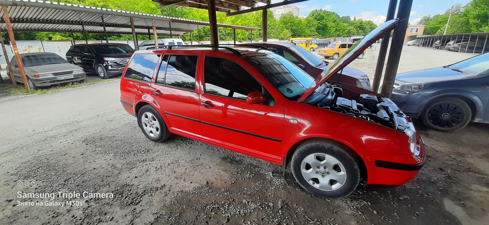 Місце під накриттям.(мікрорайон, автостоянка 8)