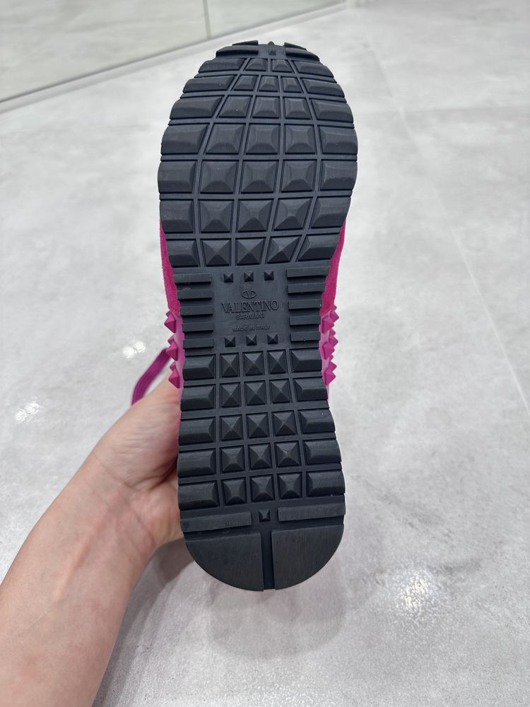 Кросівки Valentino