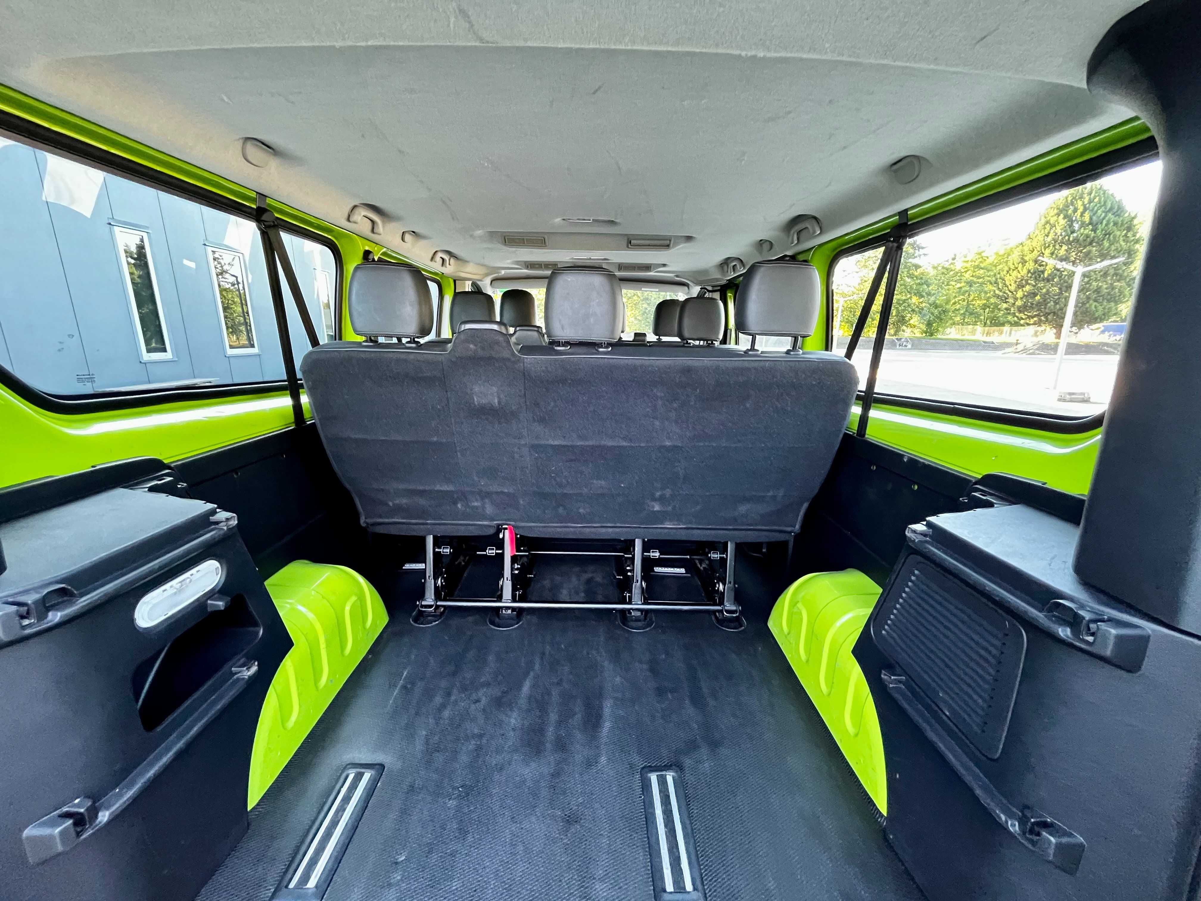 Nowy Renault Trafic LONG 9os. Wypożyczalnia wynajem bus 9 osobowy