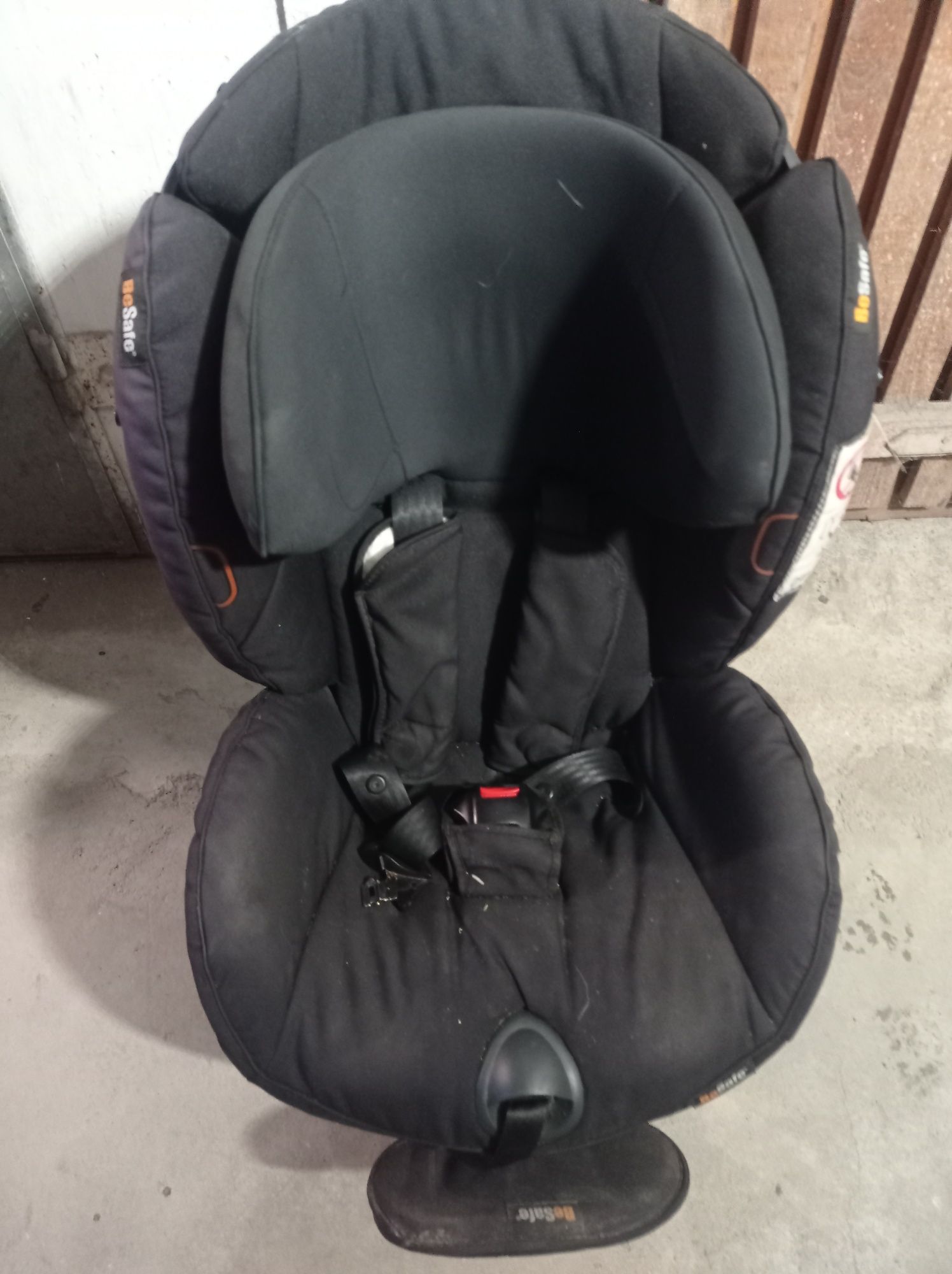 Fotelik samochodowy BeSafe isofix