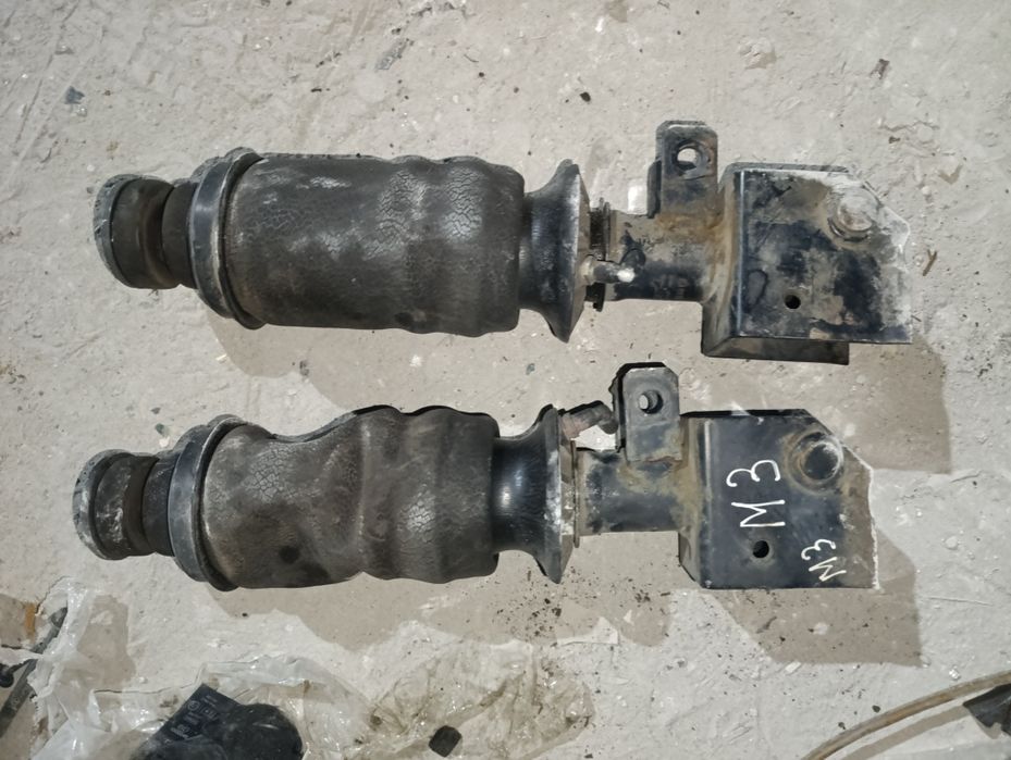 Пневмо подушка кабины Renault Magnum