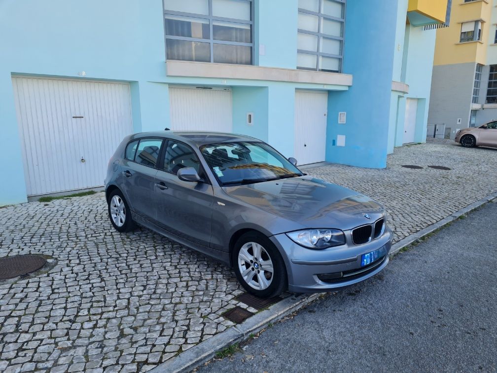 BMW Série 1 - 118d - 2010