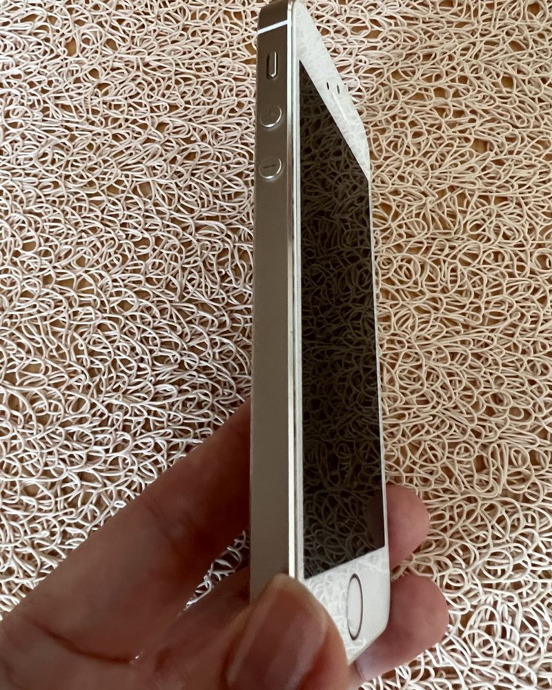 iPhone 5s biało-złoty 16 GB
