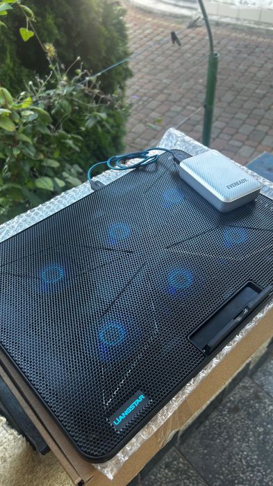Охолоджуюча підставка для ноутбука LIANGSTAR F5.