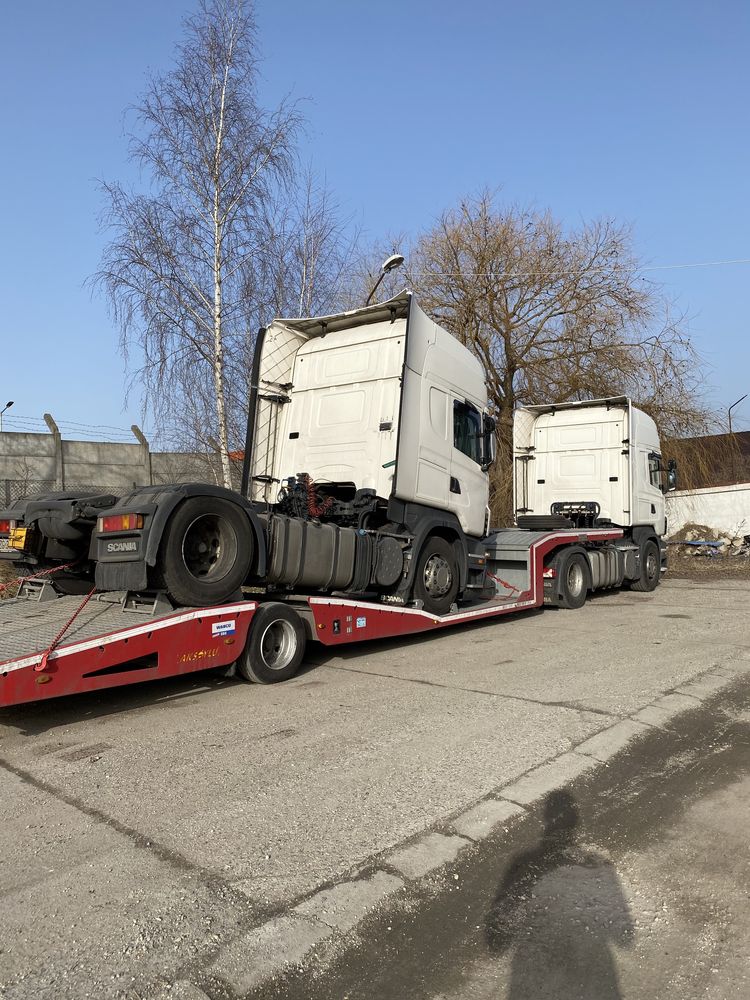 Transport ciągników siodłowych, wynajem naczepy niskopodwoziowej