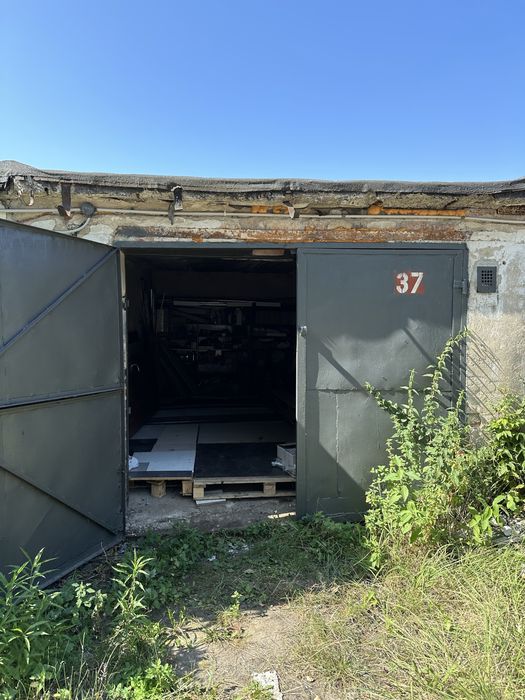 Гараж з ямою-вул.Любінська