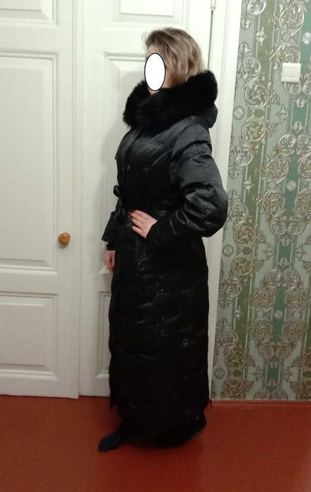 Пуховик SNOW BEAUTY  размер 48-50 (натурального пуха 90%)