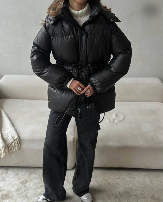 Куртка лакова жіноча