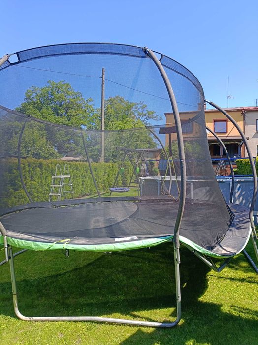 trampolina ogrodowa 14 FTdla dzieci z siatką i drabinką